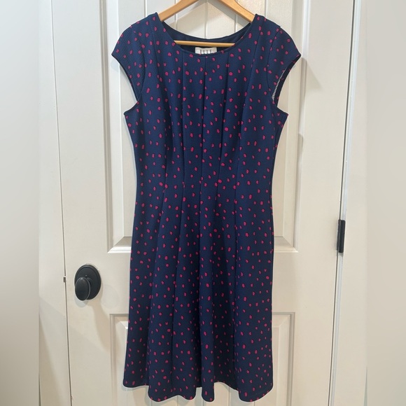 Elle Polka Dot Midi Dress Size Medium NWT - Picture 1 of 4